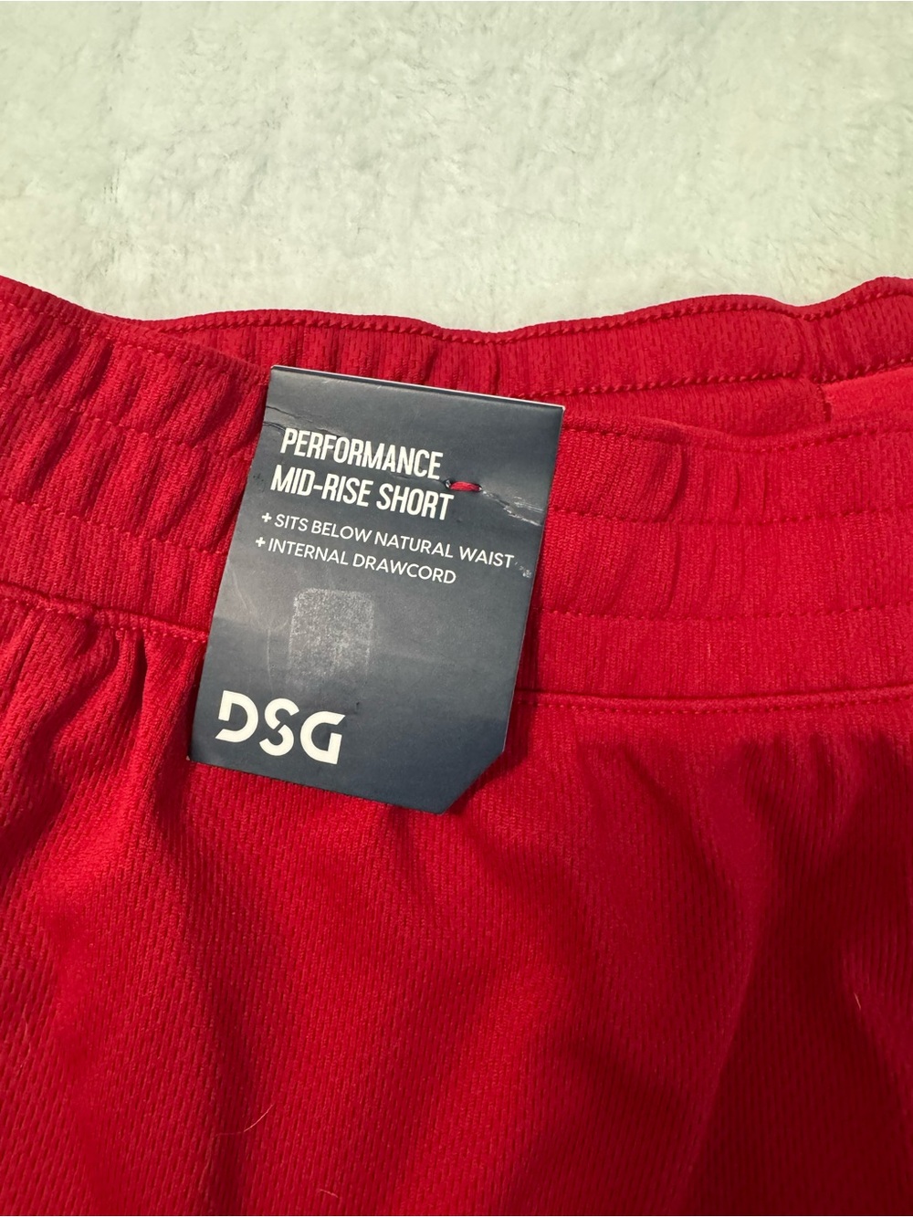 DSG Women’s Performance Mid Rise Short Team Red Size M - Picture 3 of 6